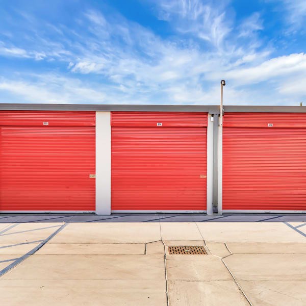 storage units dallas